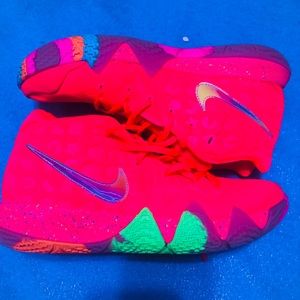 Nike kyrie 4 ‘lucky charms’
